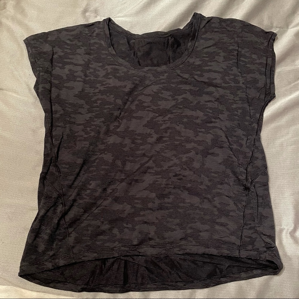 Lululemon Camo Short Sleeve Shirt